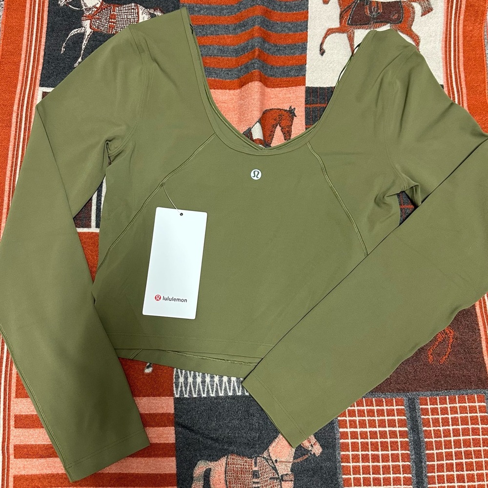 New with tag Lululemon Align long sleeve (sold out online)